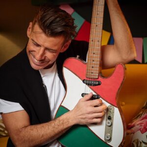Francesco Gabbani Instagram - Torno nel mio habitat naturale… torno live! 🎸
Vi aspetto in Piazza Umberto Savoia del Mart di Rovereto, in occasione del tradizionale Concertone dell’Immacolata, in programma venerdì 8 dicembre alle ore 21 🎄
Non mancate!

🎟 Biglietti in vendita al link nelle storie e presso le biglietterie del Teatro Sociale e Auditorium S. Chiara di Trento.

Ph @danielebarracodotcom
 @fiabamusic_official @artistfirst @ma9promotion @bmgitaly