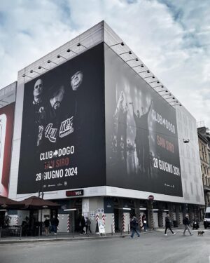 Francesco Vigorelli Instagram - Al lavoro per il mega concerto allo Stadio San Siro del 28 giugno. Nuovo show, nuova scaletta, tanti ospiti, altri pezzi leggendari.