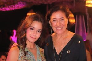 Francisca Salgado Instagram - Na apresentação da Nova Grelha da @tvglobo @globoportugal 💕 
Um fim de dia ✨✨✨✨✨✨✨ com pessoas bonitas e um churrasquinho com sotaque de emoção 🔥
Festa linda no @ferroviario.bar.terraco 

Muito agradecida pelo convite @oscar.gouveia 👏🥰

📸 @universe.of.photos 
  @jacphotopt 

@truesparkle_lisbon 
#tvglobo #globoportugal #globo #globotv #globoplay #emocaoglobo #liliacabral #atrizes #evento #oscargouveia #alegria