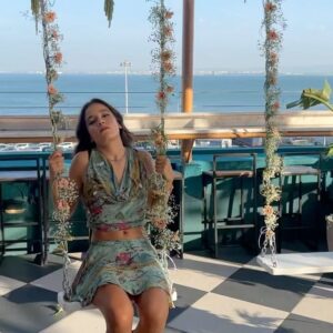Francisca Salgado Instagram - new photos shipped in ⚓️🌺

📸: @joaoramosodv 

@globoportugal 
@tvglobo 
@oscar.gouveia 
@ferroviario.bar.terraco 

@truesparkle_lisbon 
#globo #portugal #fotos #insta #event #photography #churrasquinho