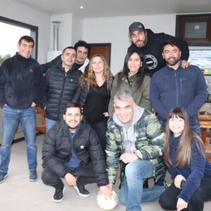 Francisco Kaminski Instagram - Feliz día del@trabajador radia a todos mis compañeros y colegas del país! A todos los que hacen posible que la radio siga siendo el medio de@comunicación más querido y creíble de chile! @pstange_ @sita_evelyn @achavezonline @nicomaravilla @djtotichile @giankchile @ultramanchile @brisapaz_ @juliostark @oficialpatotorres @rumpyrumpy @radiocorazonfm