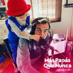 Francisco Kaminski Instagram - En este tiempo de #cuarentena trabajando desde la casa y con Mariano 24/7, obvio que aprendí a ser #MasPapaQueNunca @abcdincl #diadelpadreabcdin 😍