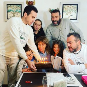 Francisco Kaminski Instagram - Feliz cumpleaños a la mejor mamá que me pudo haber tocado! Gracias por tanto  @ximecandia felicidades! #family @kacokaminski @karen_kaminski @thkaminski @supermarianopayasocaramelo