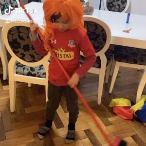 Francisco Kaminski Instagram - Maldita criada! Jajajajjaja #tiktok @supermarianopayasocaramelo