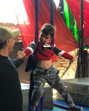 Francisco Kaminski Instagram - Grande @supermarianok te amo@con mi alma! Ahora quiere ser del circo! #amordepadre #siemprejuntos