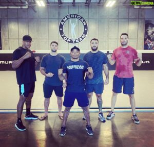 Francisco Trinaldo Instagram - Hoje foi um dia Bom Entendeu! 1 round @renan_problema_mma 1 Round @marcusbuchecha 1 Round @augustosakai 1 Round @vitaoresende 
E você @platinummikeperry Speed conditioning pads What ??? Be Ready I coming 
Great Day in the Office @americantopteam @bareknucklefc @gamebredfc