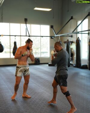 Francisco Trinaldo Instagram - I’m Ready let’s gooooo!!! Your Mind is your Best Weapon…
Preparado 
Sua Mente e a sua principal Arma 👊🏻👊🏻
Let’s go @gamebredfc 
📸