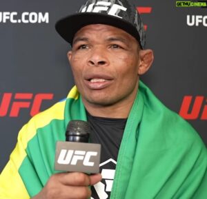 Francisco Trinaldo Instagram - Parabéns, @massaranduba por mais uma vitória no UFC 274🇧🇷
Brasília e o Brasil torcem sempre por você! 
Sua força, persistência e dedicação são inspiração para todos nós!
Siga em frente meu amigo! Que Deus te abençoe em sua caminhada. 🇧🇷👊🏼🥊 
.
.
.
.

.
.
.

.
.
.
.
#ufc274 #ufcbrasil #ufcbrasilia 
#planaltinadf #mmabrasilia #mmabrasil 
#capitalesportes #brasiliadf #esportebsb #atletas #brasilia #brasiliaesportes #esportebrasília #esportebrasilia #nucleobandeirante  #grandecolorado #guará #riachofundo #taguatinga #brasilia #planopilotodf #sobradinhoI #sobradinho #ceilandia #recantodasemas #samambaiasul #samambaianorte #santamaria #gamadf #leobuarque #leonardobuarque