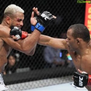 Francisco Trinaldo Instagram - Só tenho a agradecer a todos que torceram por mim nessa luta, a Deus em primeiro lugar que me dar força e saúde para treinar todos os dias, meus parceiros de treino, minha família, meus professores, meus amigos e todos aqueles que diretamente ou indiretamente contribuem na minha preparação! Eu não penso em aposentadoria, o tiozão Massaranduba ainda vai dar muito trabalho aos garotões, entendeu 👊🇧🇷😂 

I just have to thank everyone who supported me in this fight, to God in the first place who gives me strength and health to train every day, my training partners, my family, my teachers, my friends and all those who directly or indirectly contribute to my preparation! I don't think about retirement, uncle Massaranduba will still give the big boys a lot of work, you know 👊🇧🇷😂