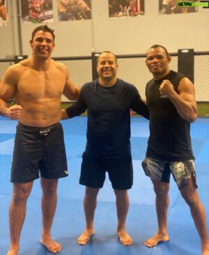 Francisco Trinaldo Instagram - O chão aqui tá afiado entendeu 👊