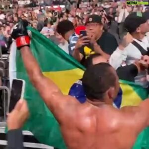 Francisco Trinaldo Instagram - Obrigado a todos que sempre torcem por mim! ❤️