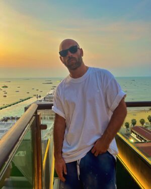 Franck Gastambide Instagram - Pèlerinage à Pattaya