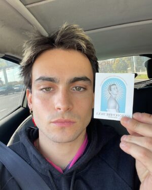 Franco Rizzaro Instagram - olaaaAaaaAaaa 
un poco d estos últimos días <33333 
están pasando un montón de cosas hermosas 💌🎬🪸🔮🎈🧧🤫 
pronto sabrán :))))) estense atentxs