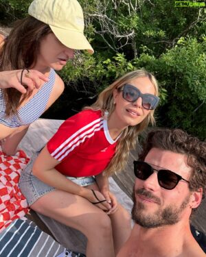 François Arnaud Instagram - summertime