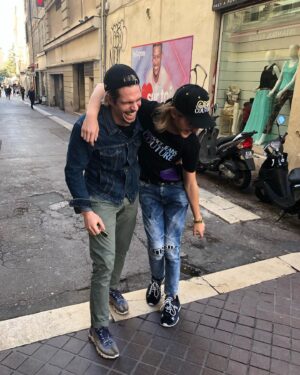 François Civil Instagram - Après avoir vu sa sortie décalée plusieurs fois à cause de la situation sanitaire, BAC NORD sera (ENFIN!) mercredi au cinéma..

TELLEMENT HÂTE !! FONCEZ VOIR CETTE PÉPITE DE @cedricjimenez !!

En attendant -  quelques photos qui décriront bien l’ambiance de feu et la joie absolue qu’a été celle de faire ce film.

Avec les collègues 🐉
@autopromodegilleslellouche 
@karimleklou
@adeleexarchopoulos 
@fortaskenzaofficiel 
@idir.azougli 
@kofs_officiel 
@cyril.lecomte3 
@kaissam6 
Et toute l’équipe 
Amour sur vous ❤️