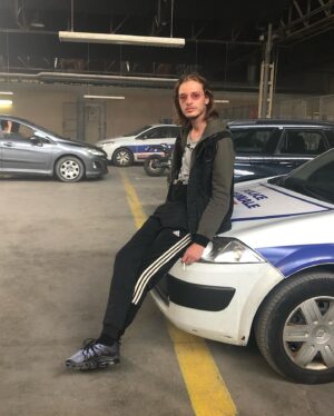 François Civil Instagram - Après avoir vu sa sortie décalée plusieurs fois à cause de la situation sanitaire, BAC NORD sera (ENFIN!) mercredi au cinéma..

TELLEMENT HÂTE !! FONCEZ VOIR CETTE PÉPITE DE @cedricjimenez !!

En attendant -  quelques photos qui décriront bien l’ambiance de feu et la joie absolue qu’a été celle de faire ce film.

Avec les collègues 🐉
@autopromodegilleslellouche 
@karimleklou
@adeleexarchopoulos 
@fortaskenzaofficiel 
@idir.azougli 
@kofs_officiel 
@cyril.lecomte3 
@kaissam6 
Et toute l’équipe 
Amour sur vous ❤️
