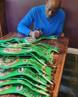 Frank Bruno Instagram - Afternoon back on UK tour & in Wigan last night great night & thanks to those who came along. For this year we have a new script I am blessed to have such a long & interesting life story so we are exploring different events in my life. Few weeks ago we offered some mini belt we ran out of stock in hours so we have new stock but don’t hang around beats an Easter egg for your loved one he he have a good day https://frankbruno.co.uk/product/wbc-mini-belt-s/……

#afternoon #weekend #wigan #belt #memorbilia
