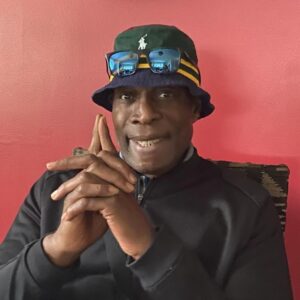 Frank Bruno Instagram - Afternoon so West Ham need a win today COYI Nice day to turn off the screens and have a family walk 2 hours quality time it WILL be worth it. Roast Dinner? I should say so loads of gravy Roast potatoes I could eat it now!! Have a great day #sunday #roast #family