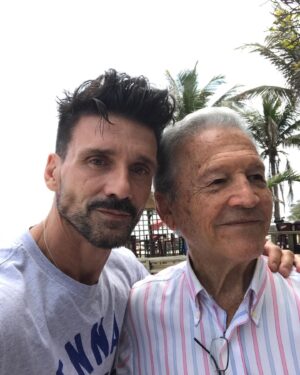 Frank Grillo Instagram - So sad to hear of the passing of this true master of #graciejiujitsu  as well as life itself. I had the honor of spending time w legend #RobsonGracie in Brazil during #Fightworld. He made me feel like family , #jujitsufamily. RIP brother. 🙏❤️ #GRACIEJIUJITSU @renzograciebjj