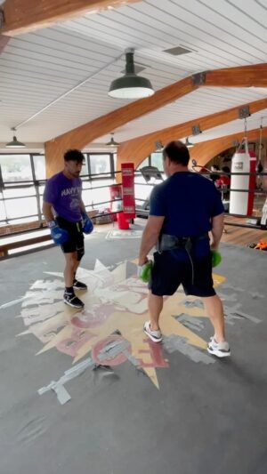 Frank Grillo Instagram - #JustinFortune getting me ready for something.  I’ll be talking about it more w @nigelbarker @thev1ve  @fortunegymboxing #traintolive.