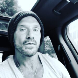 Frank Grillo Instagram - So that happened. Happy #memorialdayweekend 🥂🥃😘
