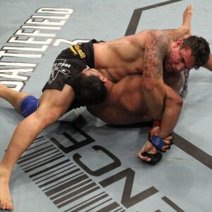 Frank Mir Instagram - Dec10.2011

Frank Mir sends chills across the fight game, when he breaks the arm of Antônio Rodrigo Nogueira with a kimura
