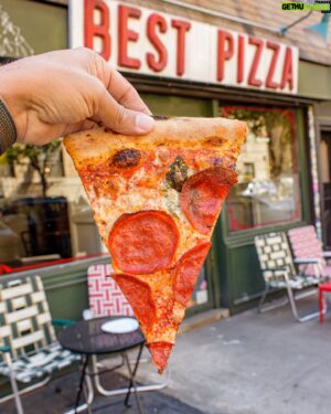 Frank Pinello Instagram - No oil dripping from the roni slice 🔑 🍕 

🍕 ⏰ Su-Thu 11a-10p | Fri & Sat till 11p
🍕 📍 33 Havemeyer St, Brooklyn 
🍕 ☎️ (718) 599-2210
🍕 📌 Tap link in bio for more locations 
.
.
#bestpizza #food #pizza #dailypizza #newpaltz #dinein #eatheworld #nycrestaurants #brooklyn #pizzapizza #lovefood #bestfood #thrillist #nypizza #🍕#eatmunchies #firstwefeast #dinein #forkyeah #williamsburg #americandreammall #eatmunchies #foodporn #newforkcity #eatingnyc #foodstagram #eaterny #nycrestaurants