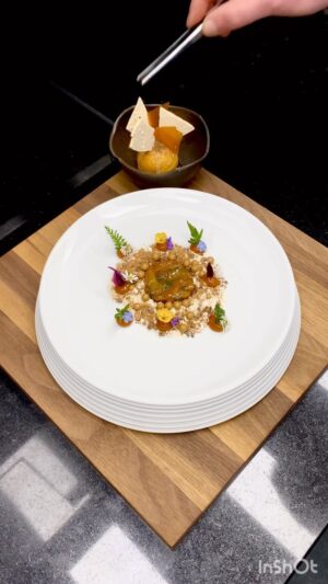 Frank Rosin Instagram - Lieben Gruß aus dem Restaurant Rosin!
Wie gefällt euch dieses tolle Knödel Dessert?
Hashtag’s 
#weinvonrosin #teamfrankrosin #holmirfrankrosin #kochmitfrankrosin @green.rosin #mygreenrosin #vegan #vegetarian #rosinsrestaurants #thetastesat1 #restaurantrosin #frankrosinstore #tvkoch @lekkerland 

@naarmann_privatmolkerei @michelin_guide_germany @michelinguide @rosin.online.store @green.rosin #restaurantrosin #rosinsrestaurants @_oliverengelke_ 
#teamfrankrosin @rollingpin.co  #vegan #vegetarisch #vegetarian @kabel_eins @ggmgastro @naarmannprivatmolkerei #mygreenrosin @thetaste @sat1 #lekkerland #kabeleins #sat1 @genussgarten_  @immergruen_official