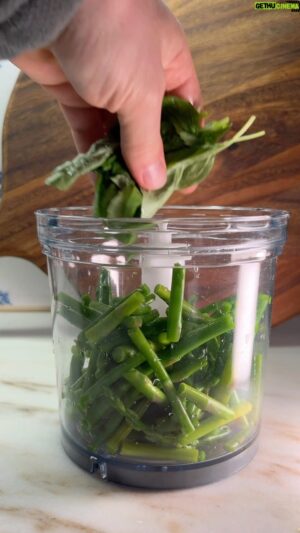 Frankie Celenza Instagram - Asparagus risotto 
Follow @frankiecooks for more visual recipes