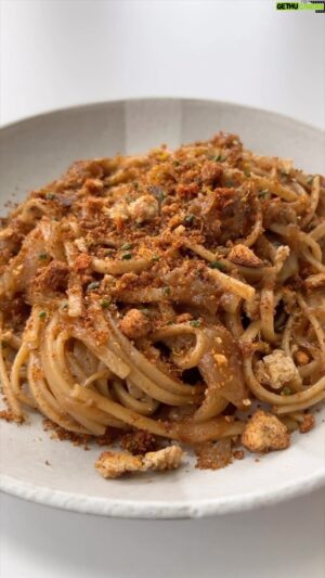 Frankie Celenza Instagram - Head to Venice and one of the pastas you’ll find is “Bigoli in Salsa” fat spaghetti with caramelized onion and anchovy. It’s a great, sweet pantry pasta. (I couldn’t find bigoli, but bucatini are a good option ((even though there’s a hole down the center)) of course spaghetti will do too)