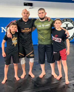 Frankie Edgar Instagram - Great morning on the mats @nickcatonemma what an amazing experience for my boys, being around greatness like this is priceless. All these guys are nothing but class and have been so gracious to me and my family feeling very blessed and fortunate to live this life 🙏🏼 @aliabdelaziz @khabib_nurmagomedov @islam_makhachev @bullyb170 @putthegunsdowntaylor @usman_nurmagomedov