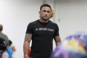 Frankie Edgar Instagram - UFC hall of Famer @frankieedgar not only took his career as far as he possibly could, he now focuses his time on developing the youth and making the people around him as strong as possible. Having him around definitely spices things up a bit ! 

2024 Bison Duals

@tyrantwrestling 

📸 @cutzconnect