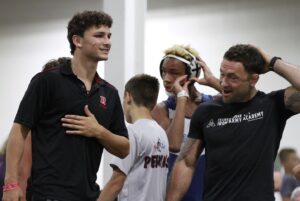 Frankie Edgar Instagram - UFC hall of Famer @frankieedgar not only took his career as far as he possibly could, he now focuses his time on developing the youth and making the people around him as strong as possible. Having him around definitely spices things up a bit ! 

2024 Bison Duals

@tyrantwrestling 

📸 @cutzconnect