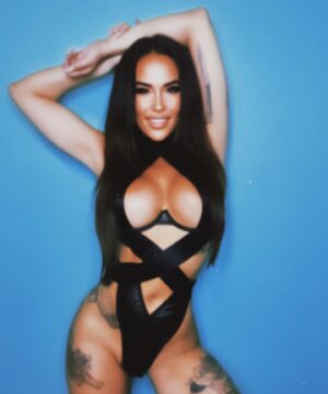 Frankie Kennedy Instagram - 🖤👽🖤