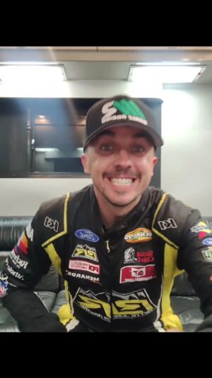 Frankie Muniz Instagram - So excited to head to Detroit for a day with 
@fordperformance at the iconic 
#WoodwardDreamCruise in Detroit! Follow along 
my stories tomorrow for more!