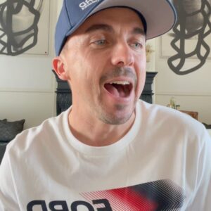Frankie Muniz Instagram - Can finally announce that I will be attempting to make my @nascar Xfinity Series debut at Daytona International Speedway next weekend in the #35 Ford Performance Ford Mustang! Can’t thank everyone enough for making this a reality! Read more about it at the link in my bio! @fordperformance