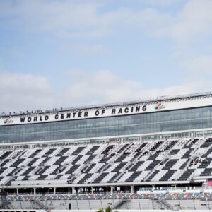 Frankie Muniz Instagram - These photos from Daytona are giving me all the feels a day before my hometown race here in Phoenix! 🏁 Let me know in the comments if you’re coming tomorrow night or if you’ll be rooting for me!!! 💨