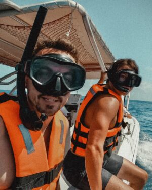 Frankie Muniz Instagram - Cancun vacay with my family! Keeping all the awesome hotel staff and locals affected by hurricane Beryl in our thoughts and prayers.