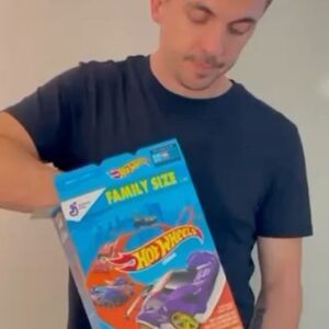 Frankie Muniz Instagram - #ad My obsession with cars started with Hot Wheels when I was about my son’s age. To this day, I still have a huge collection. @generalmillscereal sent us the new #HotWheelsCereal to try out and we can’t get enough of it. I love sharing something with my son that we both love! Try the new Hot Wheels cereal! Look for all 4 unique & interactive “back of pack” designs to create with your Hot Wheels track & cars at home like we did! Paid endorsement for @generalmills