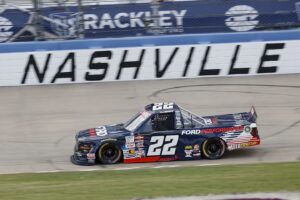 Frankie Muniz Instagram - Made my NASCAR Craftsman Truck debut on Friday and I have to say I had an amazing time. Although we may not have had the result we would have wanted due to an overheating issue, it felt good to be out there racing and battling with guys. It was exactly what I needed to get my head back in race mode moving forward. Can't wait for the next one! @rbr_teams @fordperformance