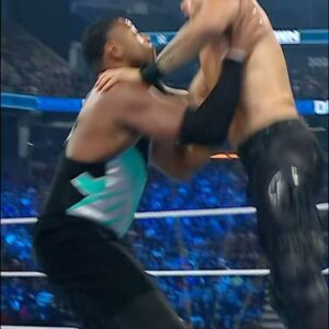 Franklin Lashley Instagram - Toronto #smackdown #dapper #suitgame