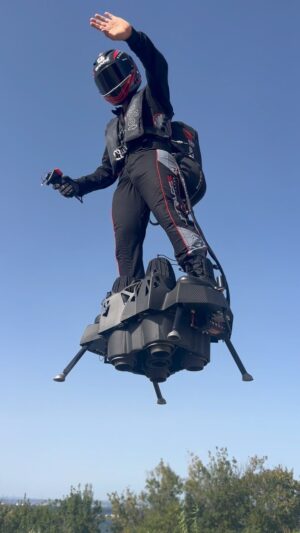 Franky Zapata Instagram - Jumping into the weekend like🚀

#frankyzapata #flyboardair #jetpack #zapata #future #technology #innovation #engineering #mobility