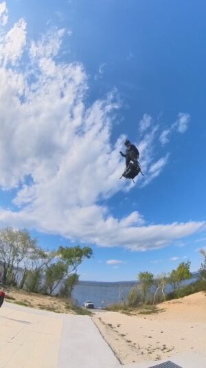 Franky Zapata Instagram - A normal day of flight test

#frankyzapata #flyboardair #jetpack #zapata #future #technology #innovation #engineering #mobility