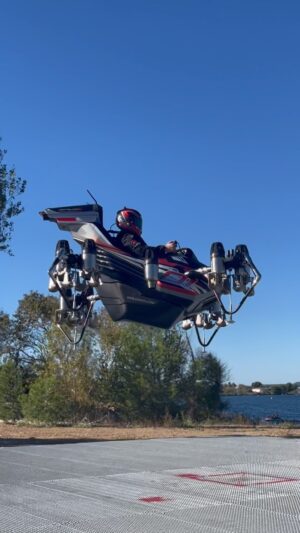 Franky Zapata Instagram - Behind each flight there is a huge team of qualified people working hard to get the best possible safety conditions. Do you want to know more about them? Leave a comment!👇🏻

#frankyzapata #jetracer #flyingcar #zapata #future #technology #innovation #engineering #mobility