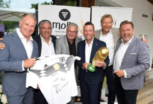 Franz Beckenbauer Instagram - Jubiläums Event der Weltmeister von 1990 🇩🇪

©️W.Breiteneicher für H.Beckenbauer