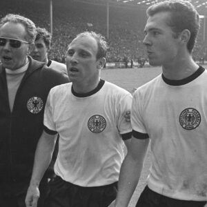 Franz Beckenbauer Instagram - Dear Uwe, you were not only one of the best German footballers but also one of the best humans, a great friend and a role model for so many people.
We miss you!
Rest in peace my friend.