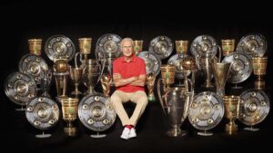 Franz Beckenbauer Instagram - This picture was taken for my 75. birthday by @fcbayern with most of my trophy’s I have won during my career. How many do you see? #franzbeckenbauer #beckenbauer #fb
#kaiser #franzbeckenbauerstiftung #beckenbauerstiftung #fcbayern ©️fcbayern