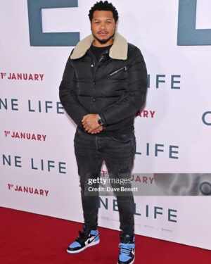 Franz Drameh Instagram - Went to a screening of One Life last night. What a truly inspirational story about how one ordinary man can do the extraordinary. Stellar performances!!! Go watch January 1st 
#onelife