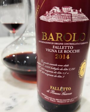 Fred Sirieix Instagram - Fred’s Wednesday Wine Club

Barolo, Falletto Vigna Le Rocche 2014

#FWWC

Romantic night in a few days ago. So I opened a cracker and made an authentic Carbonara just like they make in Rome. No cream just egg yolks 😋

And then just as I opened the wine…Argument!!!! with @fruitcake_fundamentals 😂😂😂 (it was quickly resolved though… Obviously it was my fault to start with… (it mostly is 🤪😳)…. All I had to do was apologise and voila, job done!!! The night was back on track 😜😂

Oh and one small disclaimer if I may…. Don’t shoot me! I made it with bacon. I had no Guanciale 🤷🏻‍♂️ C’est la vie! Not to worry, I will still go to heaven x

As for the wine @iamginodacampo would simply say Mama Mia!!!
Orange brick colour. Incredibly powerful with distinctive notes of cherry, rose, freshly grounded coffee grain, tar, leather and anise. Delightful and elegant on the palate. Balanced to perfection. As smooth as velvet. Long finish.
