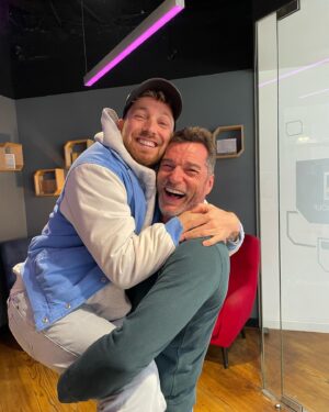 Fred Sirieix Instagram - Look who I ran in to (literally!) @samthompsonuk 🤣